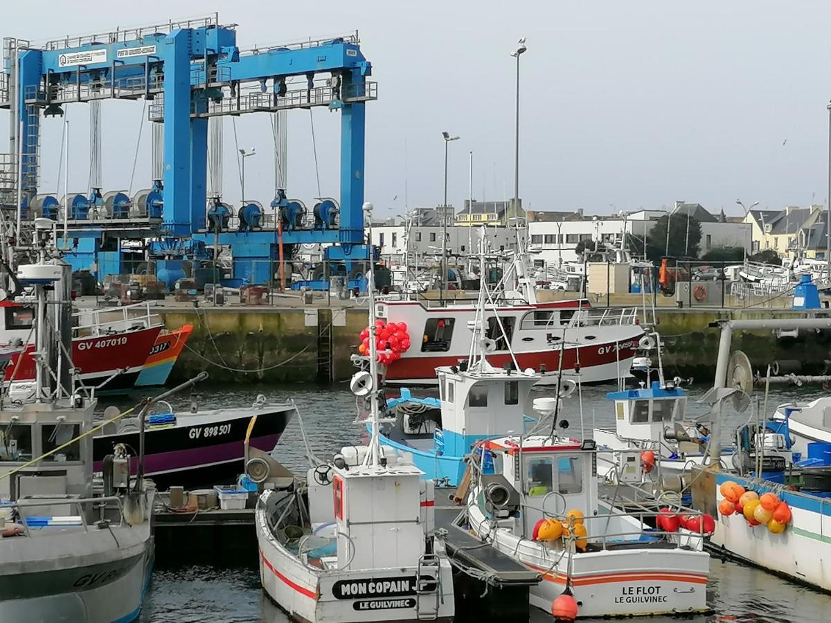La Rose Des Mers Treffiagat Экстерьер фото